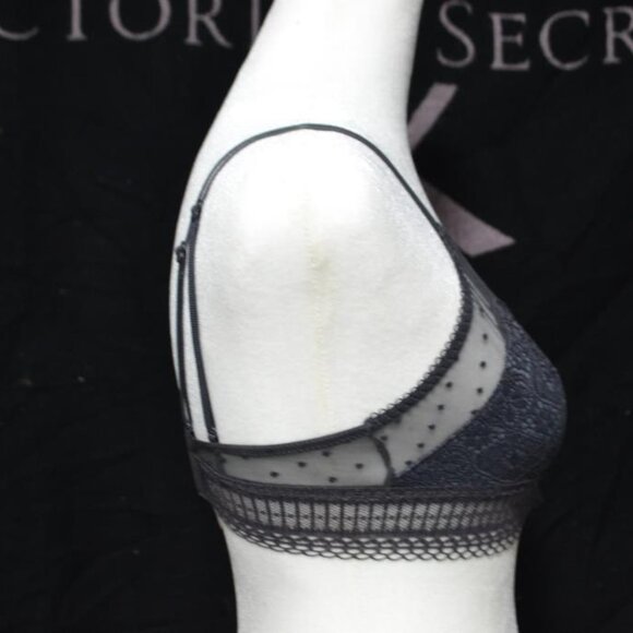 VICTORIA'S SECRET Very Sexy Bra Bralette - Picture 2 of 3